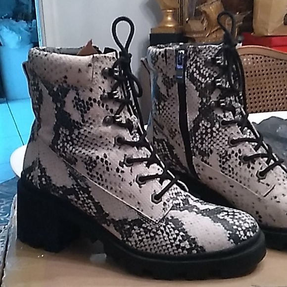 New Steve Madden Dillan - Picture 6 of 6